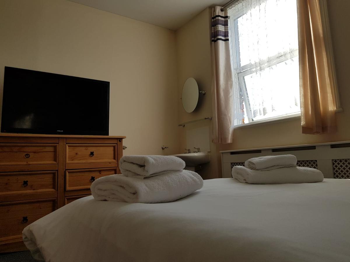 Finedon Lodge 威灵堡 外观 照片